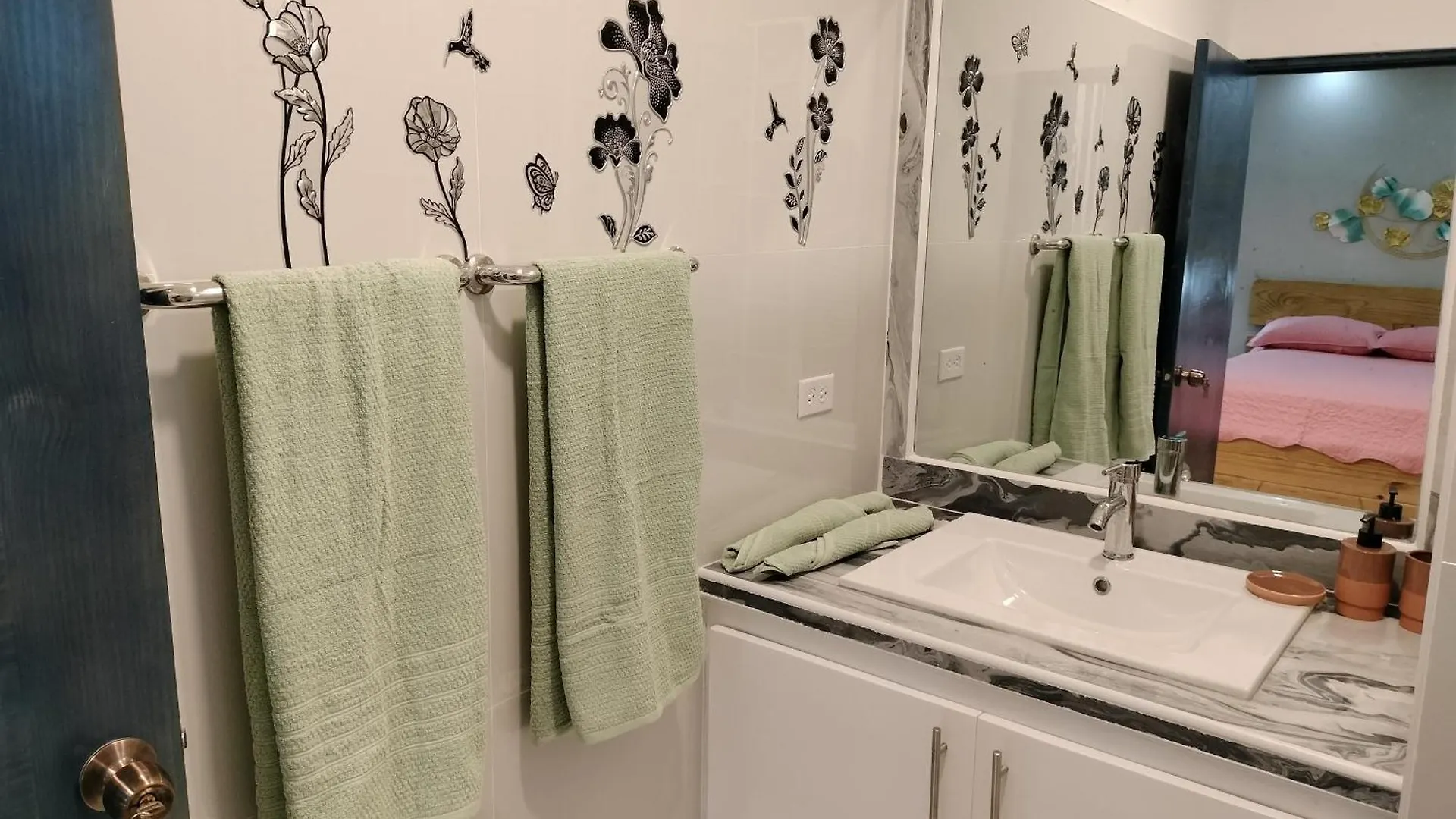 公寓 Agreable Appartement En Rooftop 伊圭